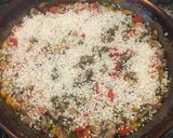 Foto del paso 6 de la receta: Arroz con gurumelos y pimientos en paella