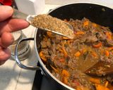 Foto del paso 7 de la receta: Carne guisada con zanahorias