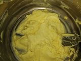 Lidah Kucing Topping Meringue