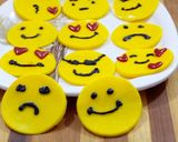 मिल्क पेड़ा इमोजी (Milk Peda Emoji recipe in Hindi) रेसिपी चरण 1 फोटो