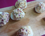 Foto del paso 2 de la receta: Huevos rellenos de jamón serrano