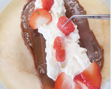 Foto del paso 3 de la receta: Filloas rellenas de fresas, nata y dulce de leche
