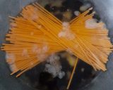 Foto langkah ke 2 dari resep Spaghetti Bolognese Instant.