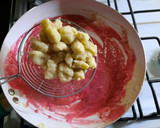 Foto del paso 7 de la receta: Ñoquis con salsa de remolacha