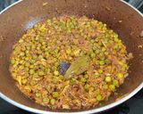 A picture of step 8 of Broccoli peas curry.