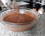 Foto del paso 9 de la receta: Bizcocho de Chocolate con Corazón Tierno