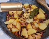 Foto del paso 4 de la receta: Patatas con setas y huevo