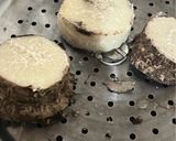 Foto langkah ke 1 dari resep Kimpul Cheese Mushroom Pie.