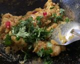 A picture of step 2 of Sweet and sour aloo toast.