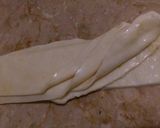 A picture of step 5 of Lachay daar aaloo kay parathay.