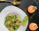 A picture of step 3 of Avocado salad.