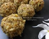 A picture of step 4 of Gurer Narkel Naru (coconut ladoo).