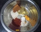 A picture of step 2 of Tandoori Mayo Veg Sandwich.