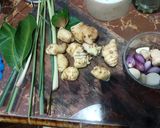 Foto langkah ke 1 dari resep Ayam Goreng Lengkuas.