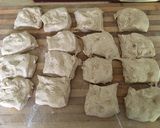 A picture of step 5 of Vegan Potato Rolls.