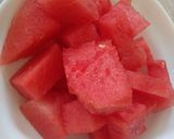 Foto langkah ke 2 dari resep Semangka Potong Manis Original.