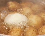 Foto del paso 5 de la receta: PAPAS CHORREADAS CON QUESO INCREÍBLE SABOR!
