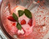 Une image de l'étape 3 de 🍹Milkshake fraises 🍓 yaourt 🍶fermier 🧑‍🌾.