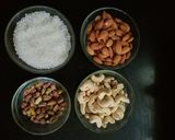 ડ્રાયફ્રુટ ચીકી (Dryfruit Chiki Recipe In Gujarati) રેસીપી સ્ટેપ1ફોટો