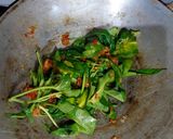 Foto langkah ke 3 dari resep Tumis Kangkung Sambal Tempe.