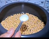 A picture of step 1 of Aloo tikki chat.