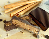 Foto del paso 13 de la receta: Turrón picante de praliné de avellanas y barquillos