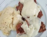 Foto del paso 4 de la receta: Milanesas con salsa de queso y puré
