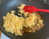 A picture of step 5 of Garlic Fried (Brown) Rice.