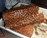 Foto langkah ke 11 dari resep Bolu sarang semutt(bolu karamel)..kenyal enak.