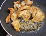 Foto del paso 2 de la receta: Ensalada de pollo y requesón con miel
