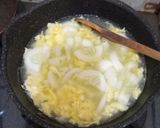 Foto langkah ke 3 dari resep Sup Timun Telur.