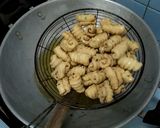 Foto langkah ke 4 dari resep Kue Garpu Kriuk,Renyah Dan Gurih.