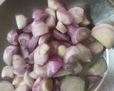 முடக்கத்தான் கீரை மசியல்(mudakkathan keerai masiyal recipe in tamil) ரெசிபி ஸ்டேப் 2 புகைப்படம்