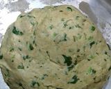 A picture of step 2 of Methi chapati.