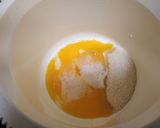 Foto langkah ke 2 dari resep Bolu kukus green tea 😂.