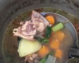 Foto langkah ke 5 dari resep Sop Tulang Ayam.