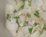 Foto del paso 1 de la receta: Pollo en salsa