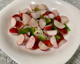 Foto del paso 2 de la receta: Vinagreta de rabanitos