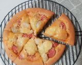Foto langkah ke 5 dari resep Pizza tanpa ulen (topping keju).