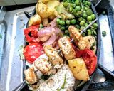 A picture of step 5 of Paneer shashlik sizzler.