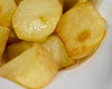 A picture of step 3 of Chicote-Style Patatas Bravas.