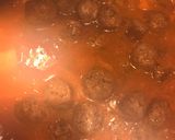 A picture of step 4 of Daoud basha (Lebanese meatballs).