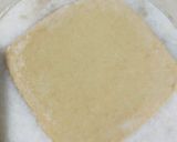 A picture of step 4 of Plain Paratha.