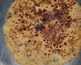 A picture of step 4 of Aloo ka parantha.