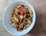 Foto del passaggio 3 della ricetta Funghi Cardoncelli in padella