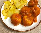 Foto del paso 8 de la receta: Albóndigas de garbanzos con tomate frito y verduras