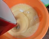 Foto langkah ke 4 dari resep Bolu Gulung Coklat.