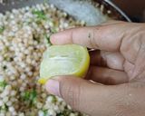 A picture of step 3 of Sabudana khichdi.