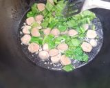 Foto langkah ke 3 dari resep Sayur caisim mix bakso.