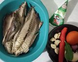 Foto langkah ke 1 dari resep Salem Ikan Tongkol.